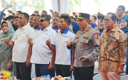 Kapolri Apresiasi Buruh dan Pengusaha Duduk Bersama Bahas RUU Ciptaker